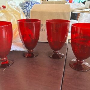 Williams Sonoma NWT set of 4 Ruby Red large stem goblet